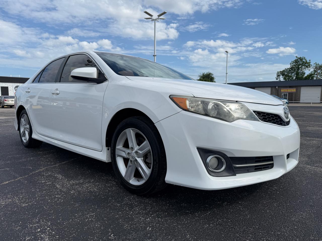 Toyota Camry SE 2014