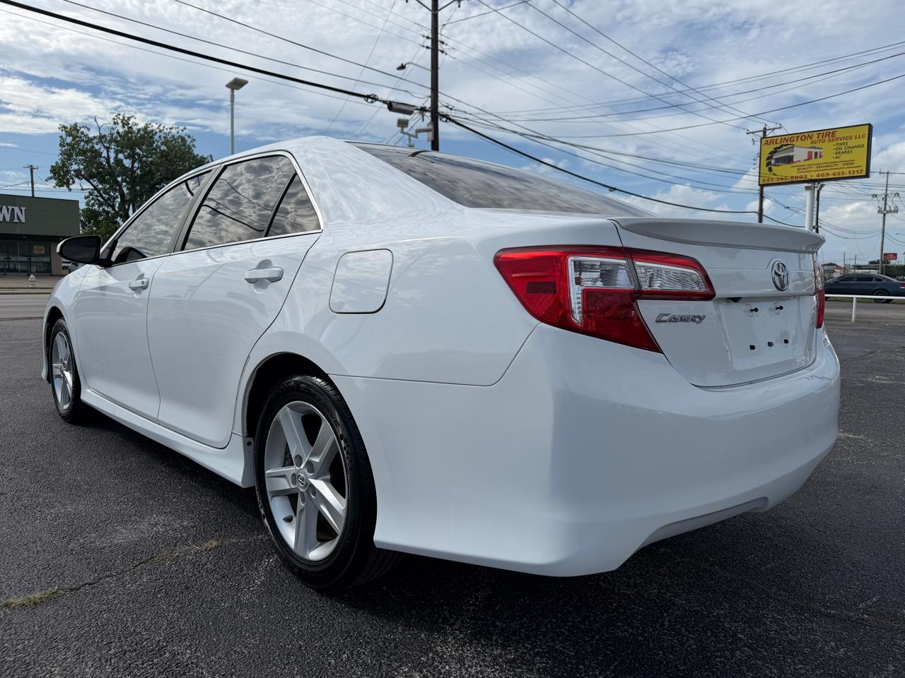 Toyota Camry SE 2014