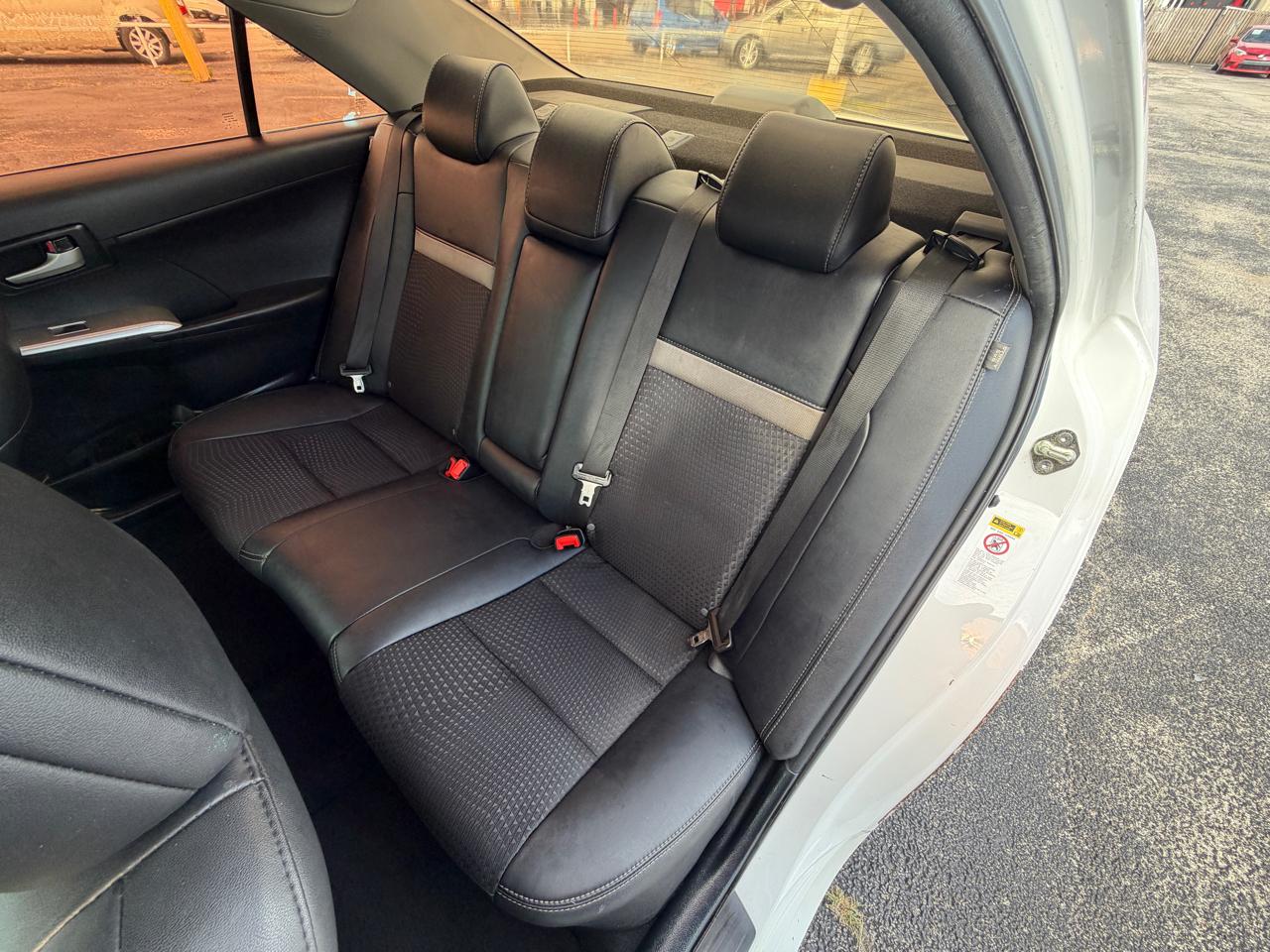 Toyota Camry SE 2014