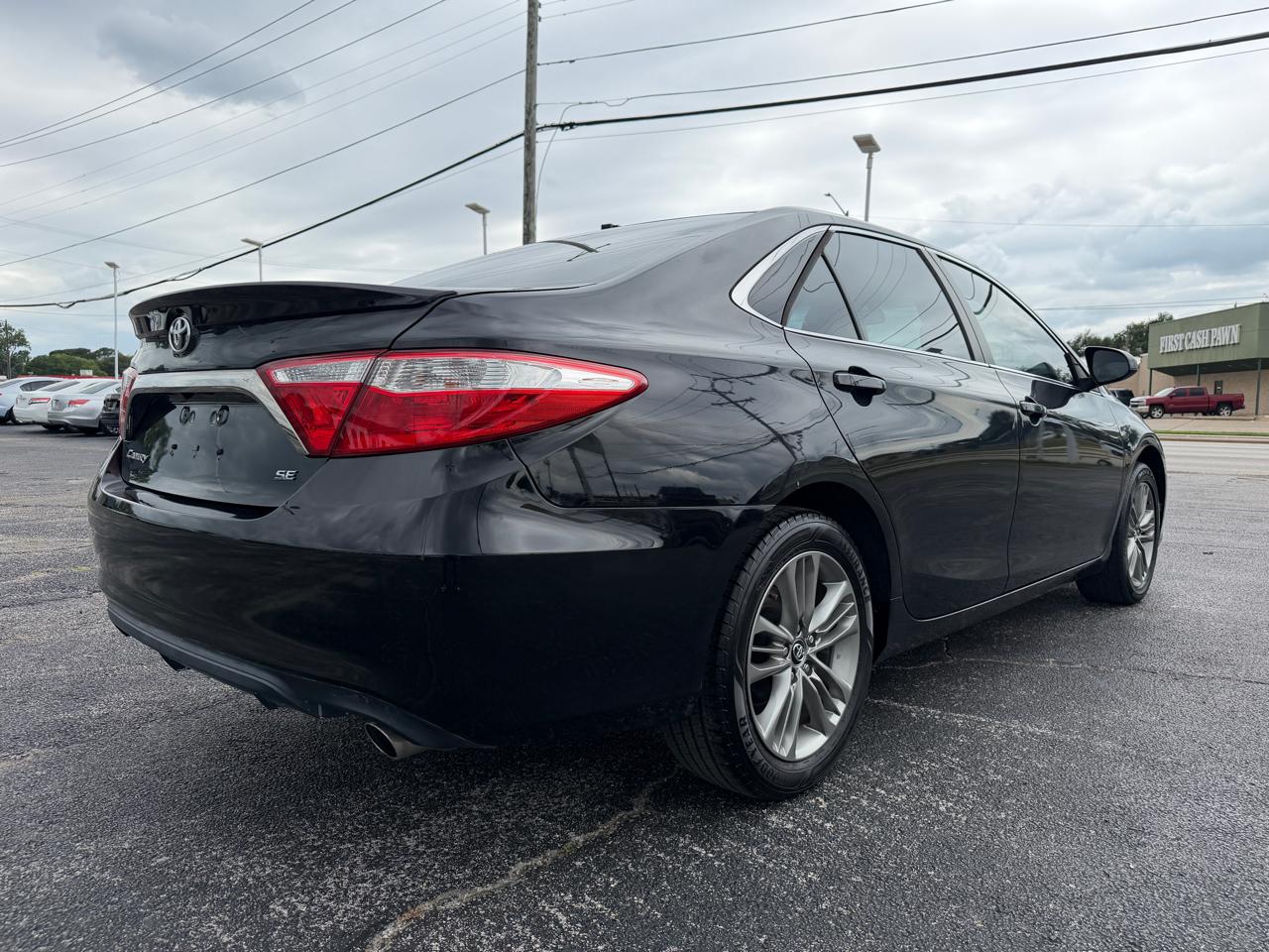 Toyota Camry SE 2017
