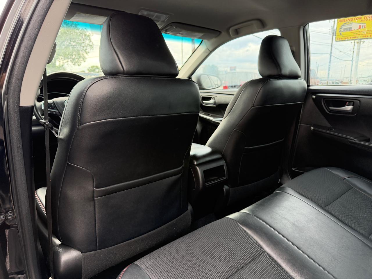 Toyota Camry SE 2017
