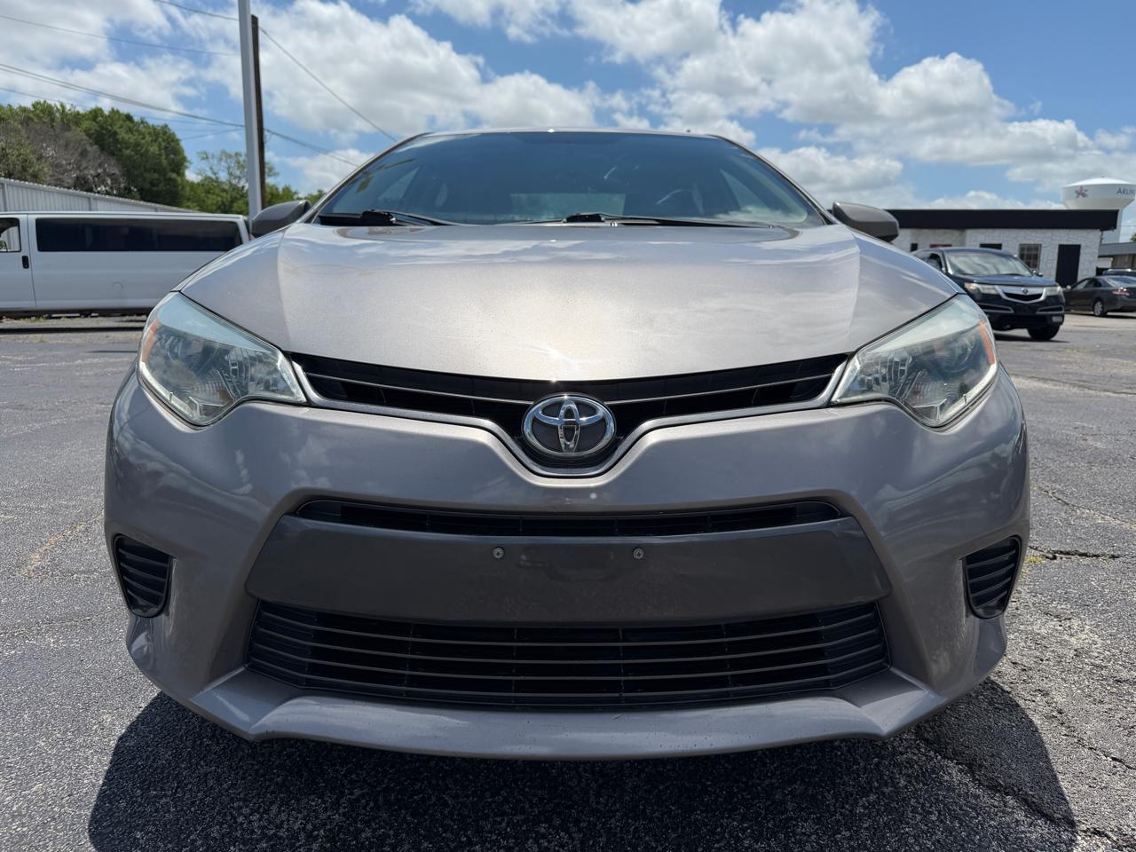 Toyota Corolla LE 2016