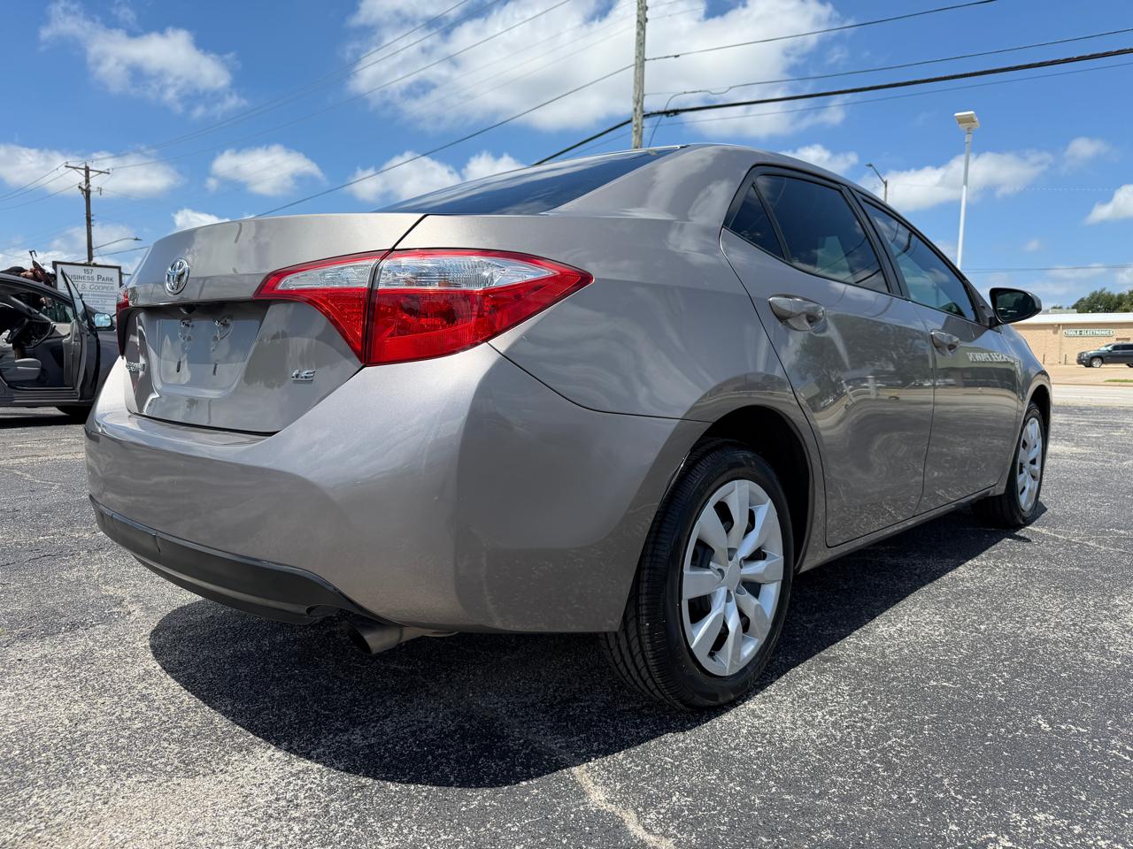 Toyota Corolla LE 2016