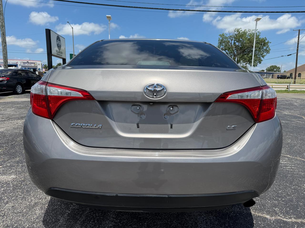 Toyota Corolla LE 2016