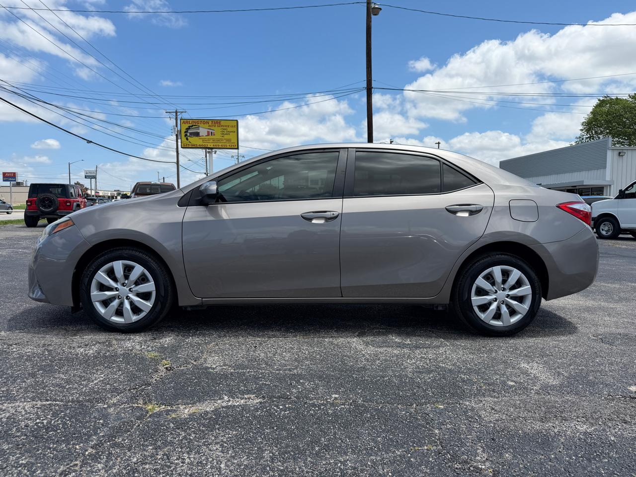Toyota Corolla LE 2016
