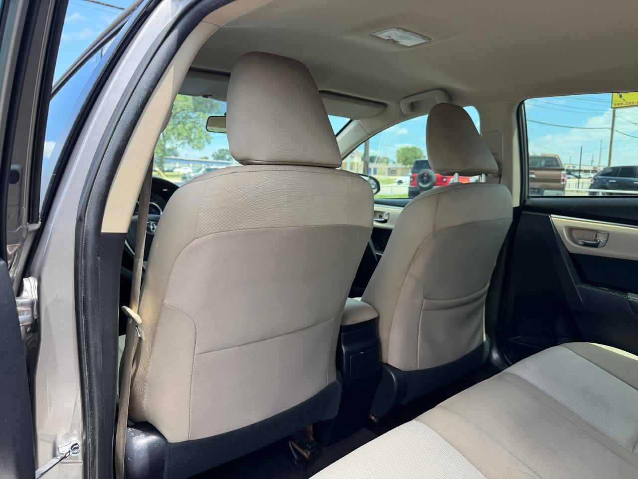 Toyota Corolla LE 2016
