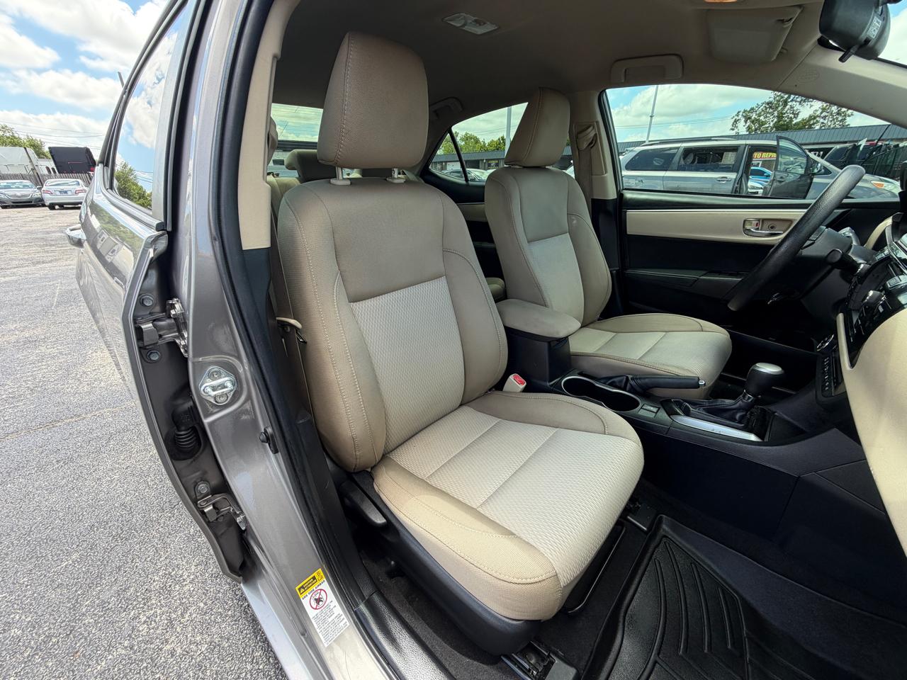 Toyota Corolla LE 2016