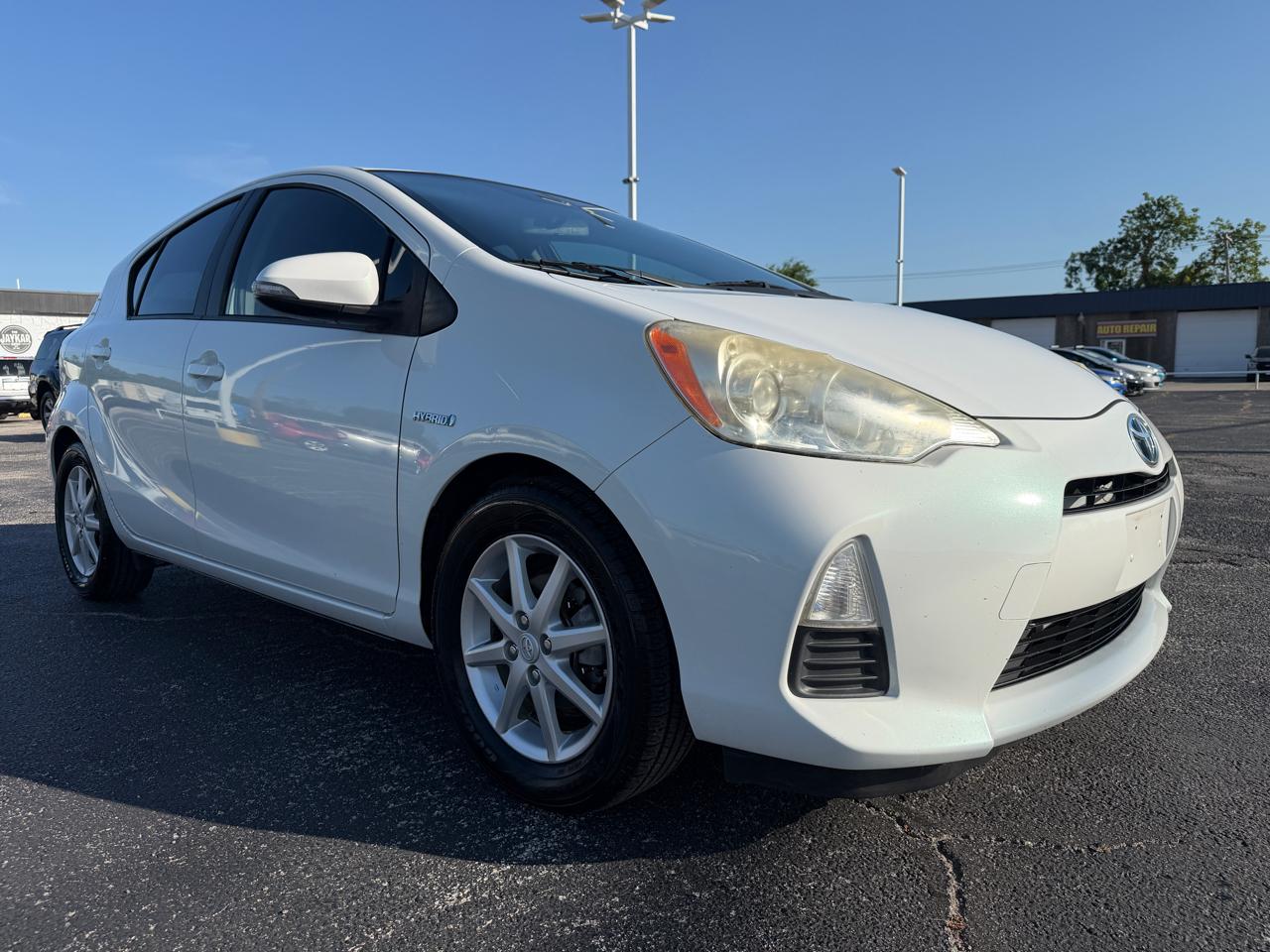 Toyota Prius c Three 2012