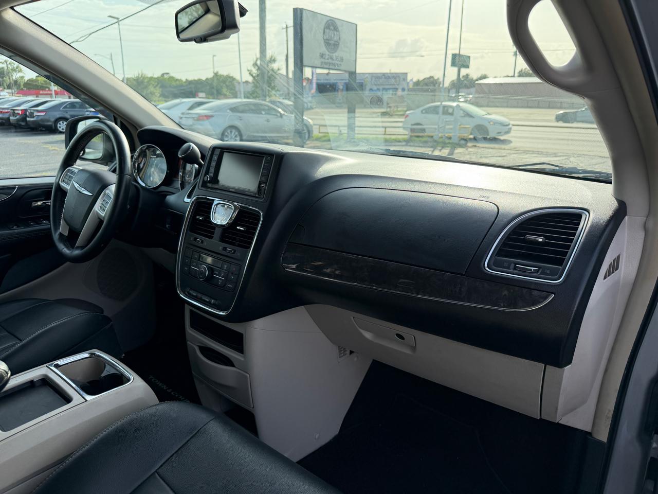 Chrysler Town & Country Touring 2015