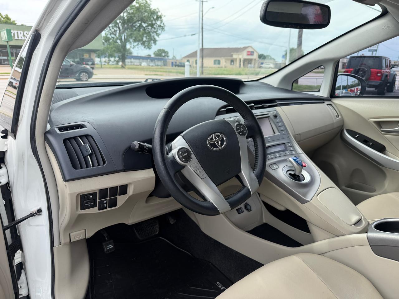 Toyota Prius Four 2015