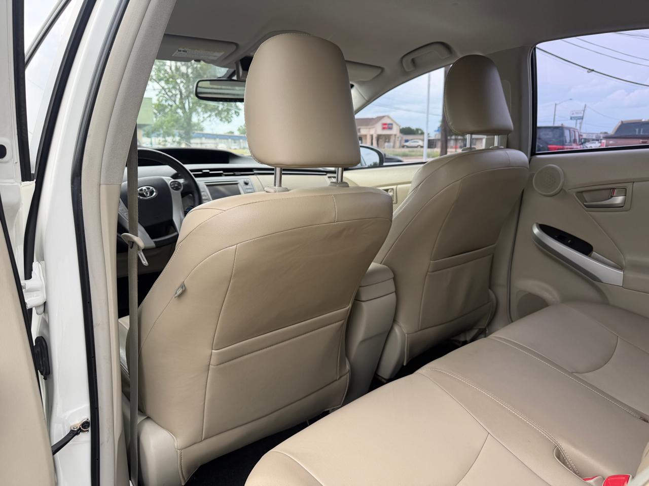 Toyota Prius Four 2015