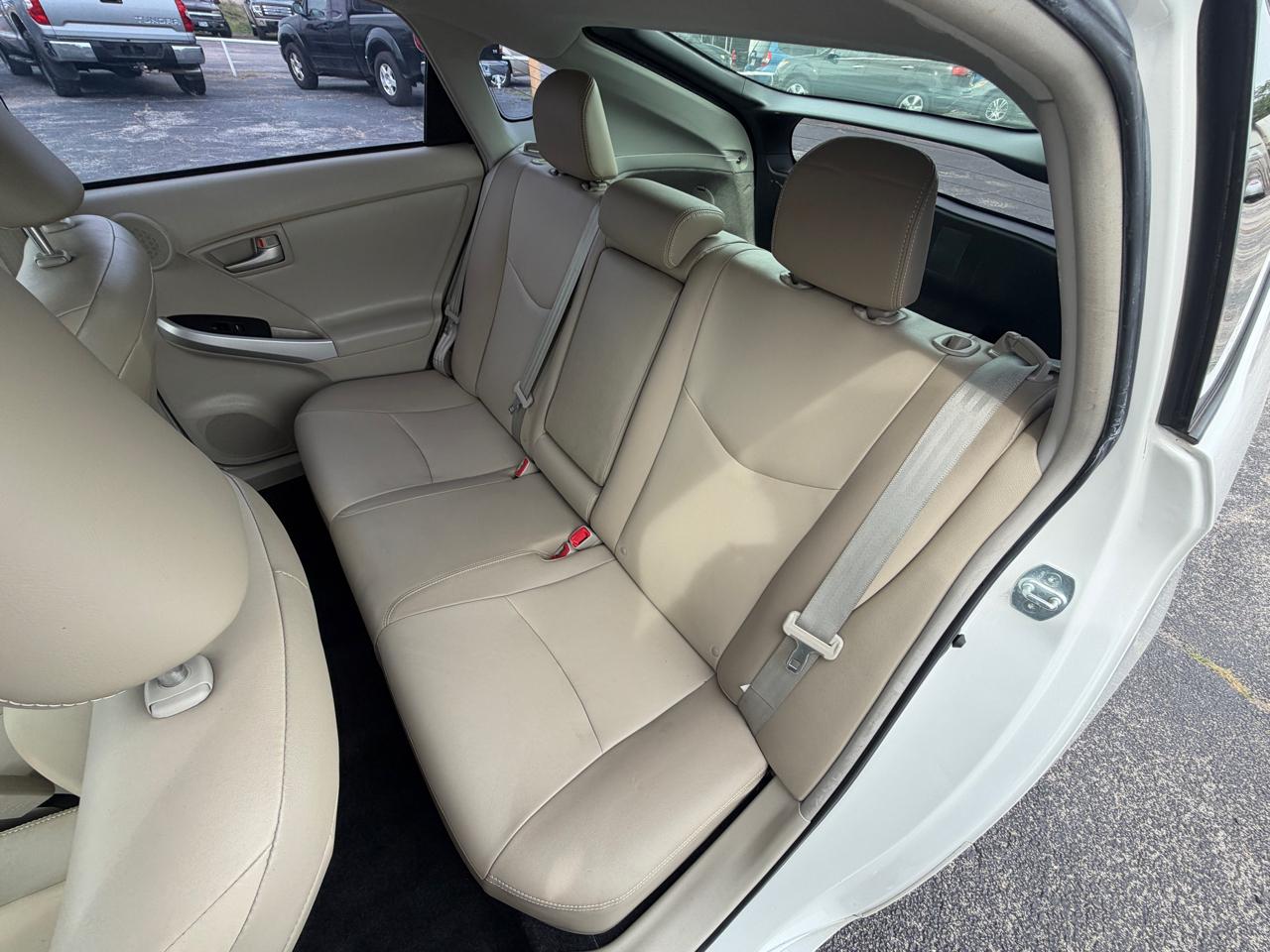 Toyota Prius Four 2015