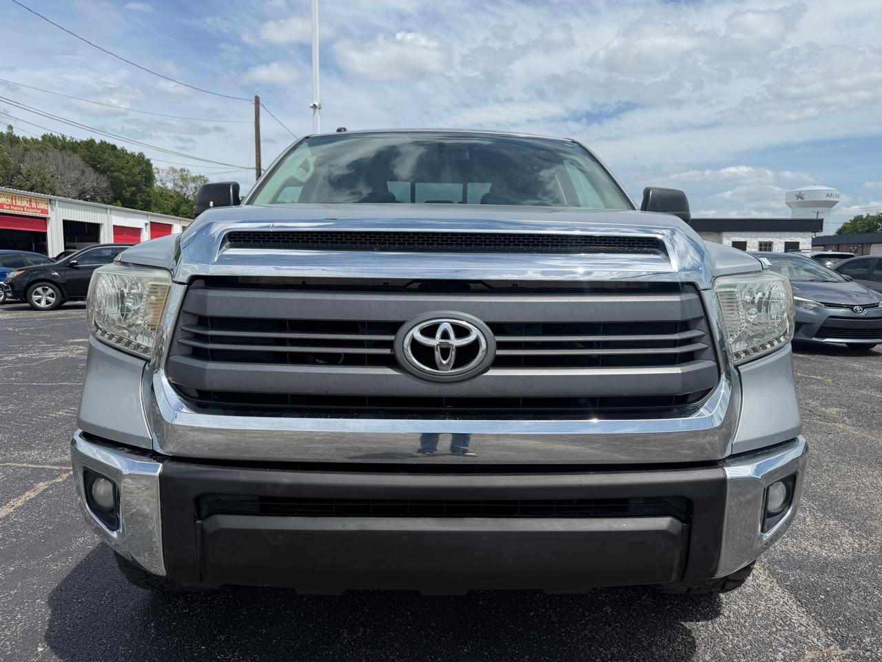 Toyota Tundra SR5 5.7L V8 Double Cab 2WD 2014