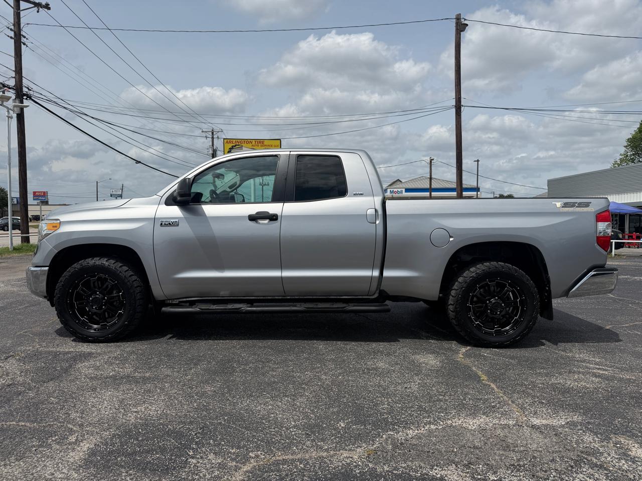 Toyota Tundra SR5 5.7L V8 Double Cab 2WD 2014