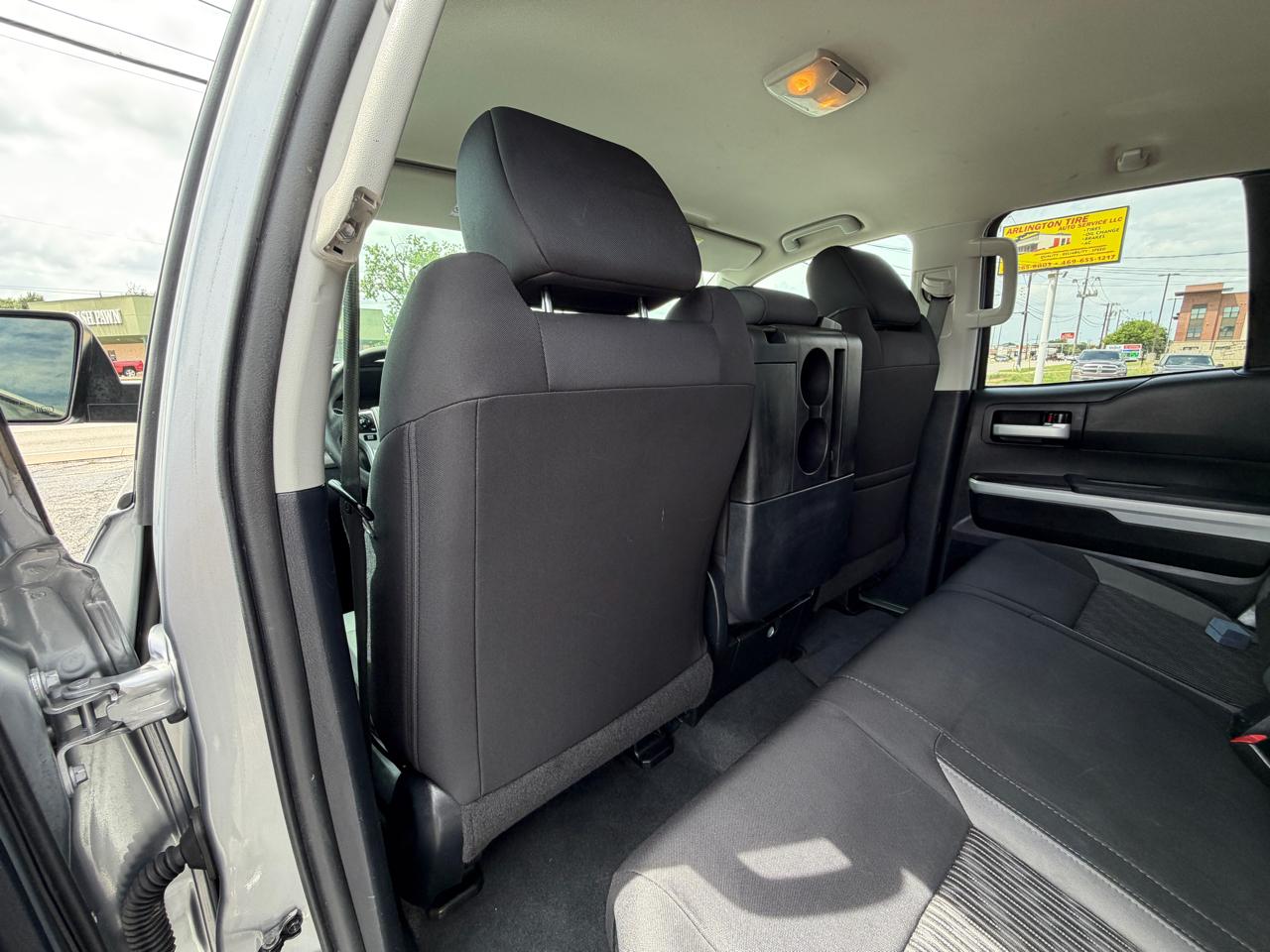 Toyota Tundra SR5 5.7L V8 Double Cab 2WD 2014