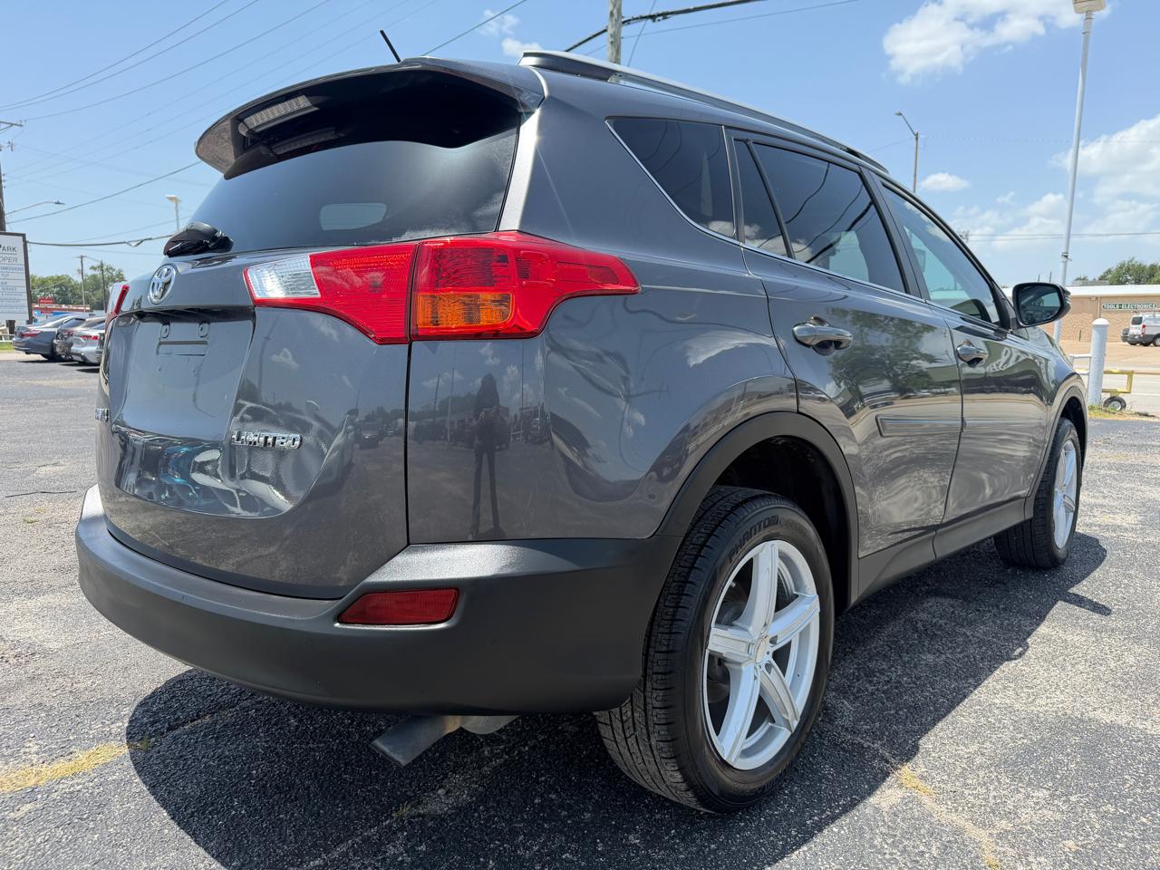 Toyota RAV4 Limited FWD 2015