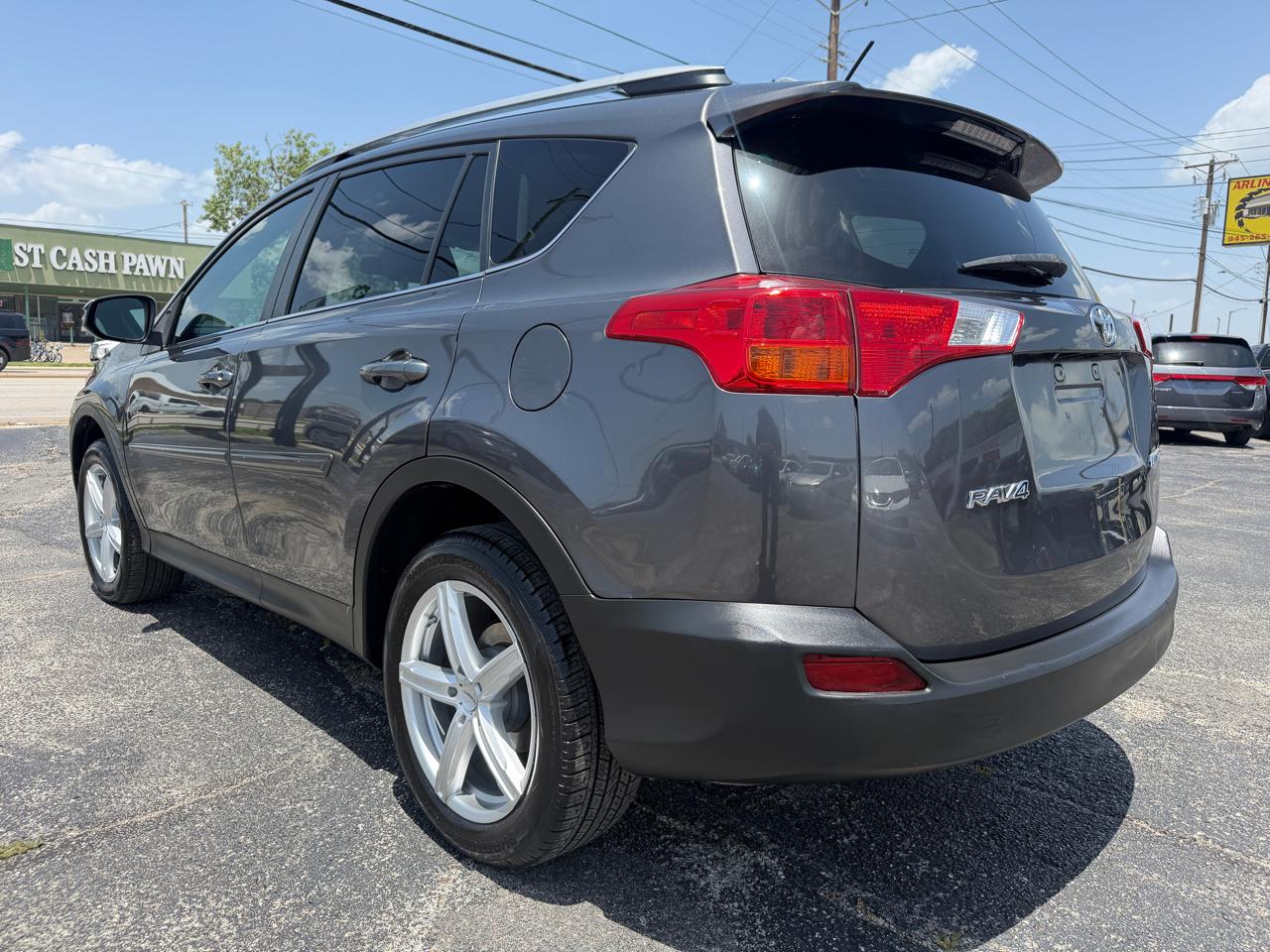 Toyota RAV4 Limited FWD 2015