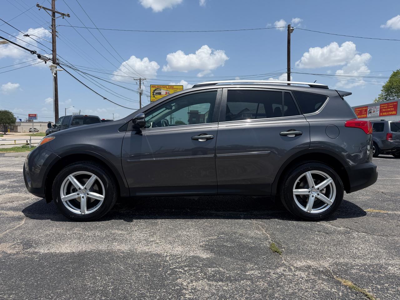 Toyota RAV4 Limited FWD 2015
