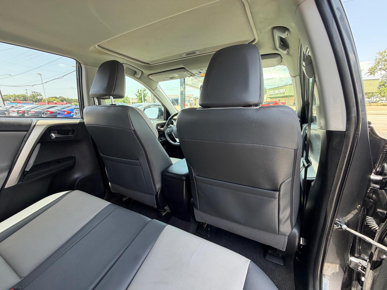 Toyota RAV4 Limited FWD 2015