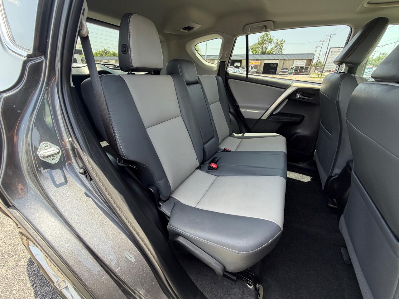 Toyota RAV4 Limited FWD 2015