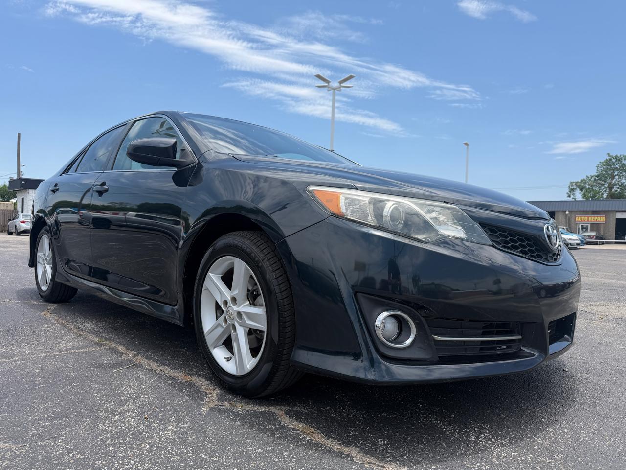 Toyota Camry SE 2013