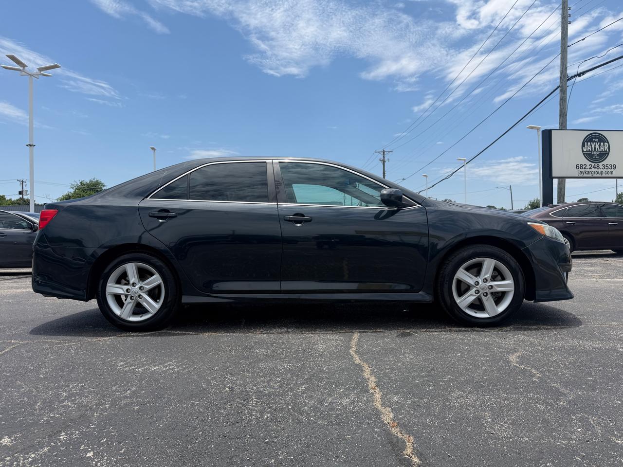Toyota Camry SE 2013