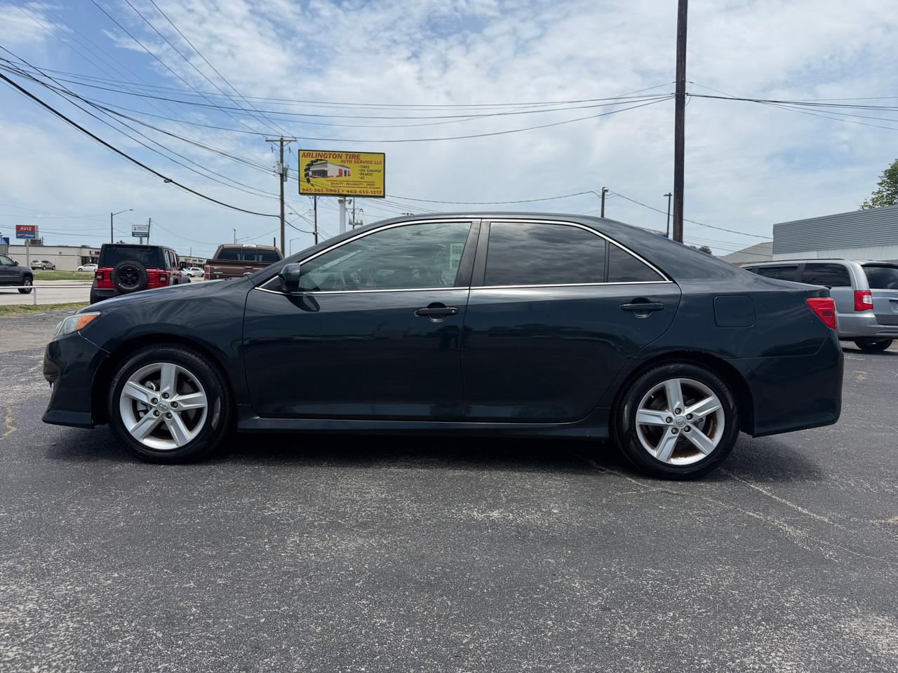 Toyota Camry SE 2013