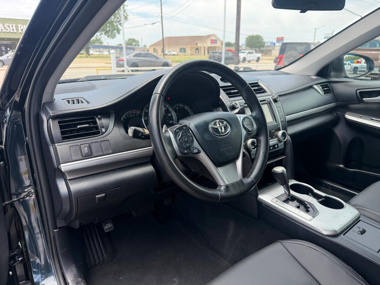 Toyota Camry SE 2013