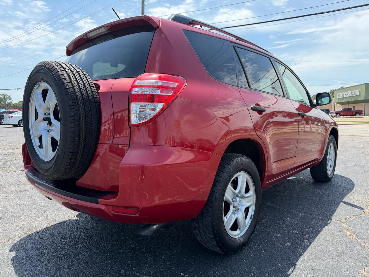 Toyota RAV4 Base I4 2WD 2012