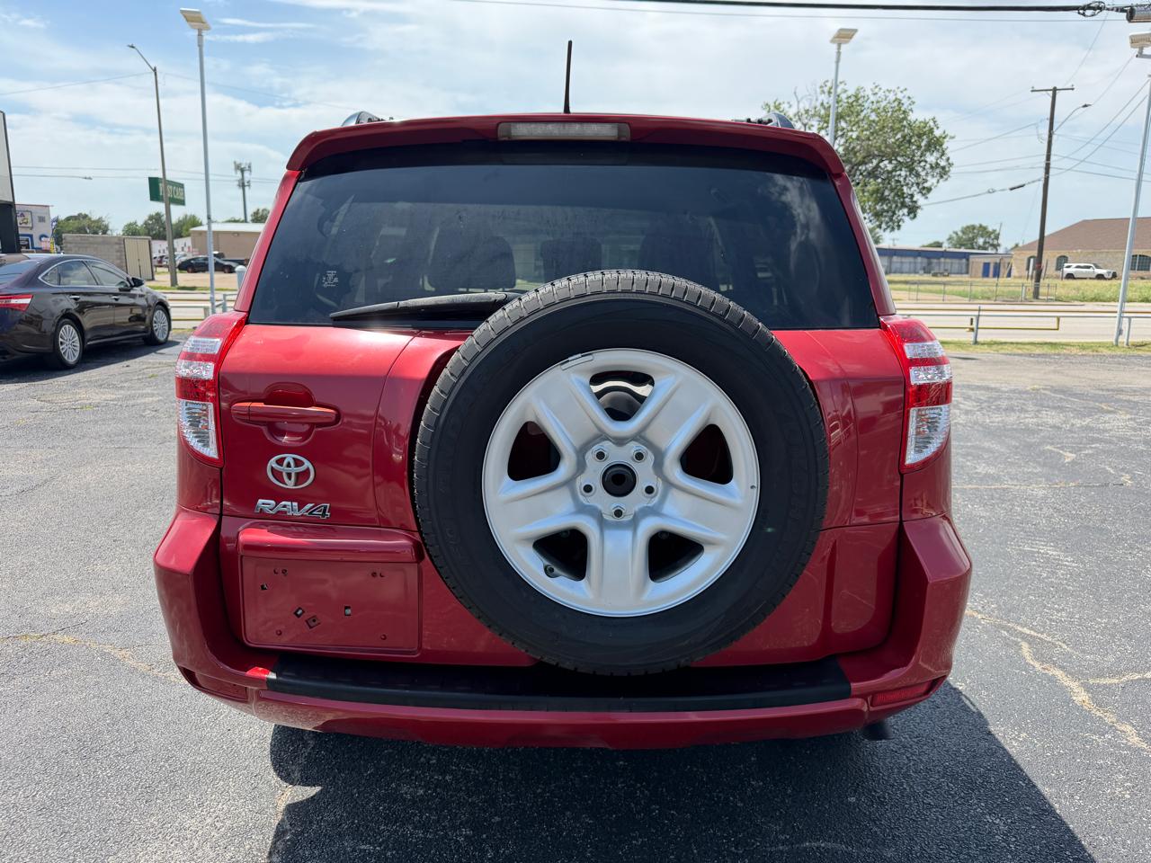 Toyota RAV4 Base I4 2WD 2012