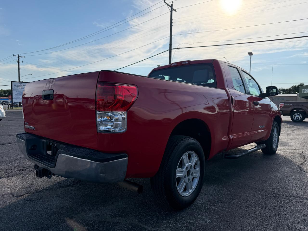 Toyota Tundra Tundra-Grade 5.7L Double Cab 2WD 2010