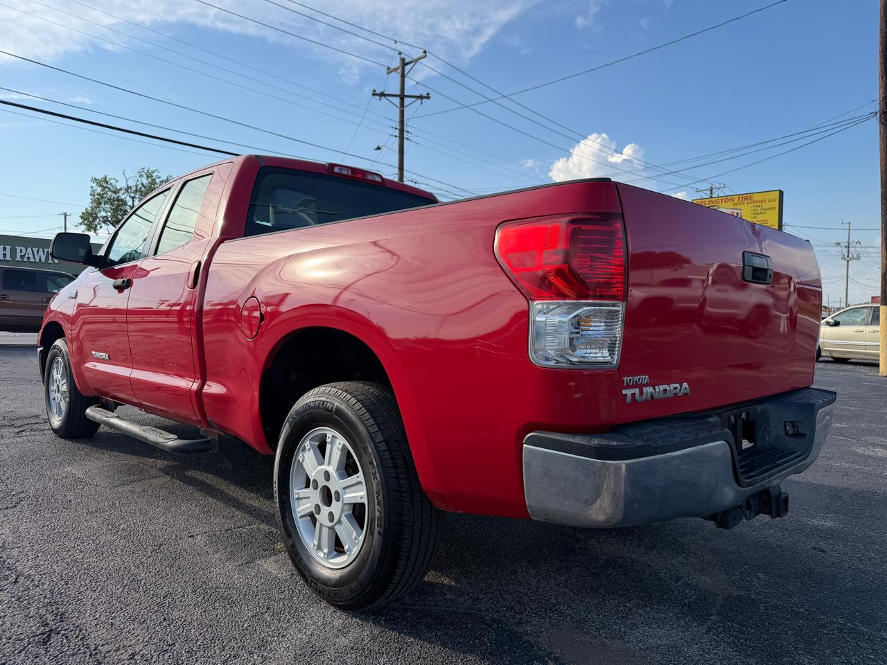 Toyota Tundra Tundra-Grade 5.7L Double Cab 2WD 2010
