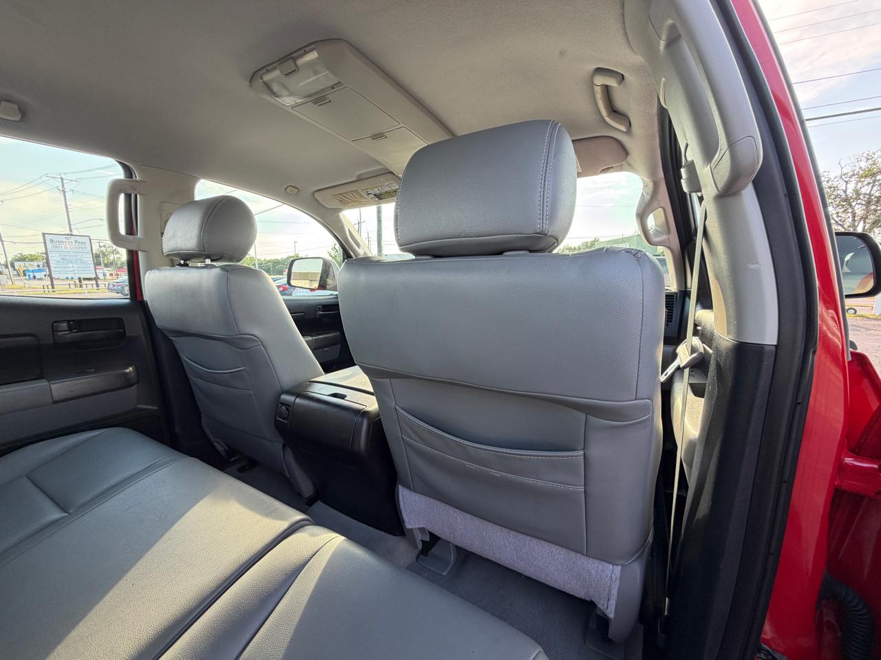 Toyota Tundra Tundra-Grade 5.7L Double Cab 2WD 2010