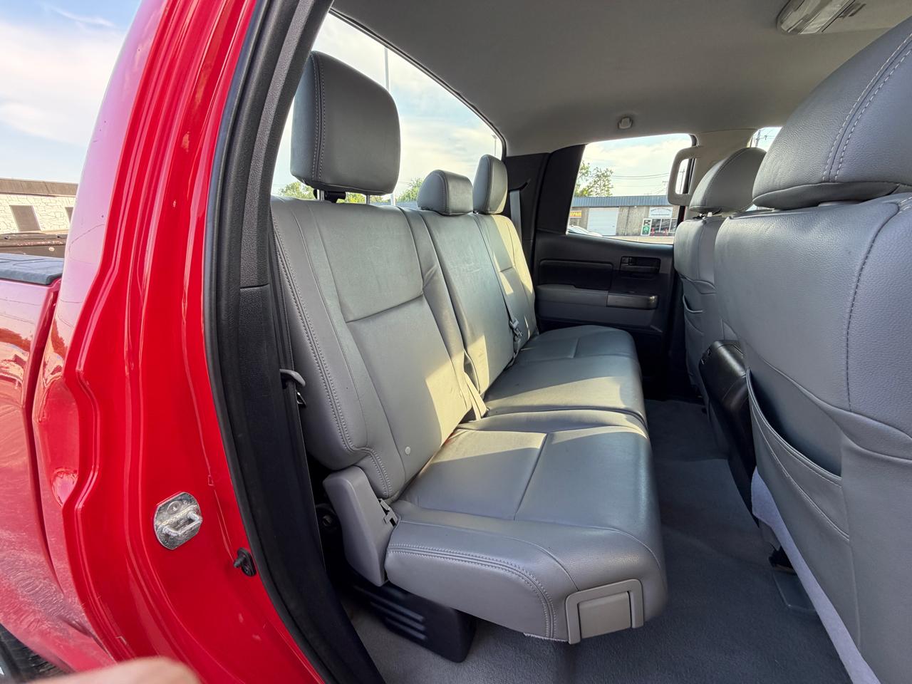 Toyota Tundra Tundra-Grade 5.7L Double Cab 2WD 2010