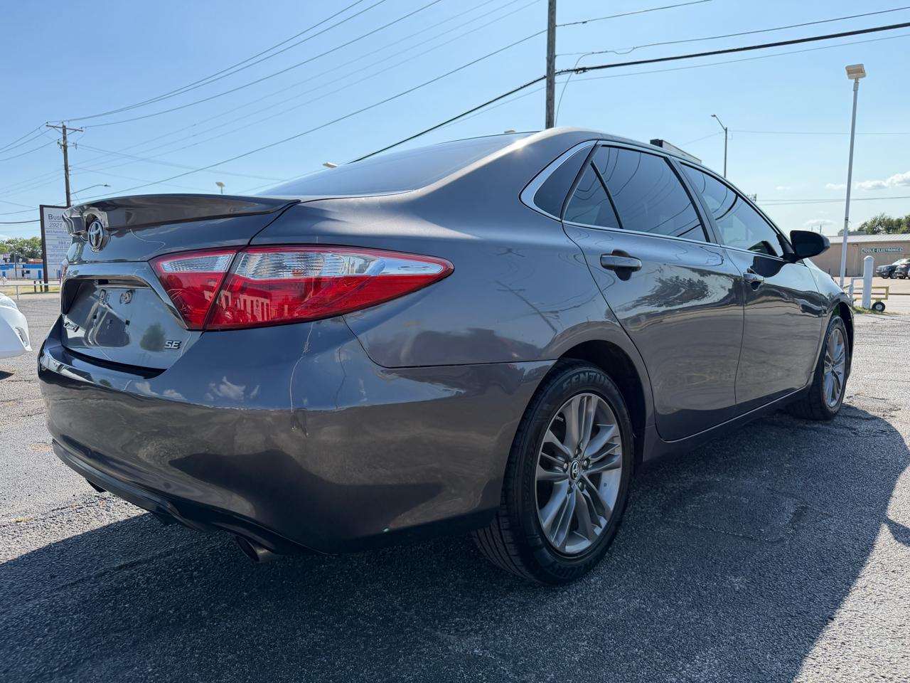 Toyota Camry SE 2015