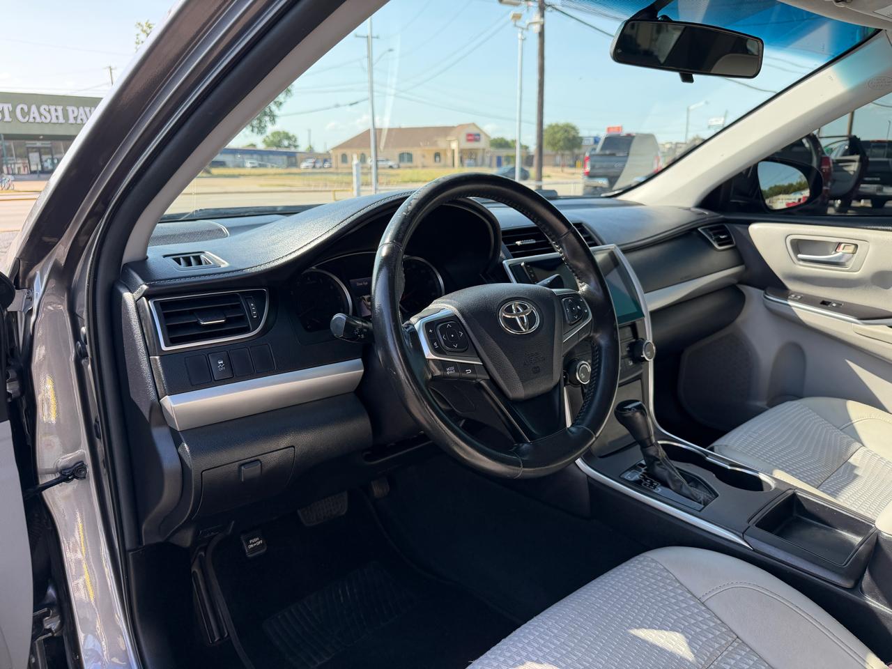 Toyota Camry SE 2015