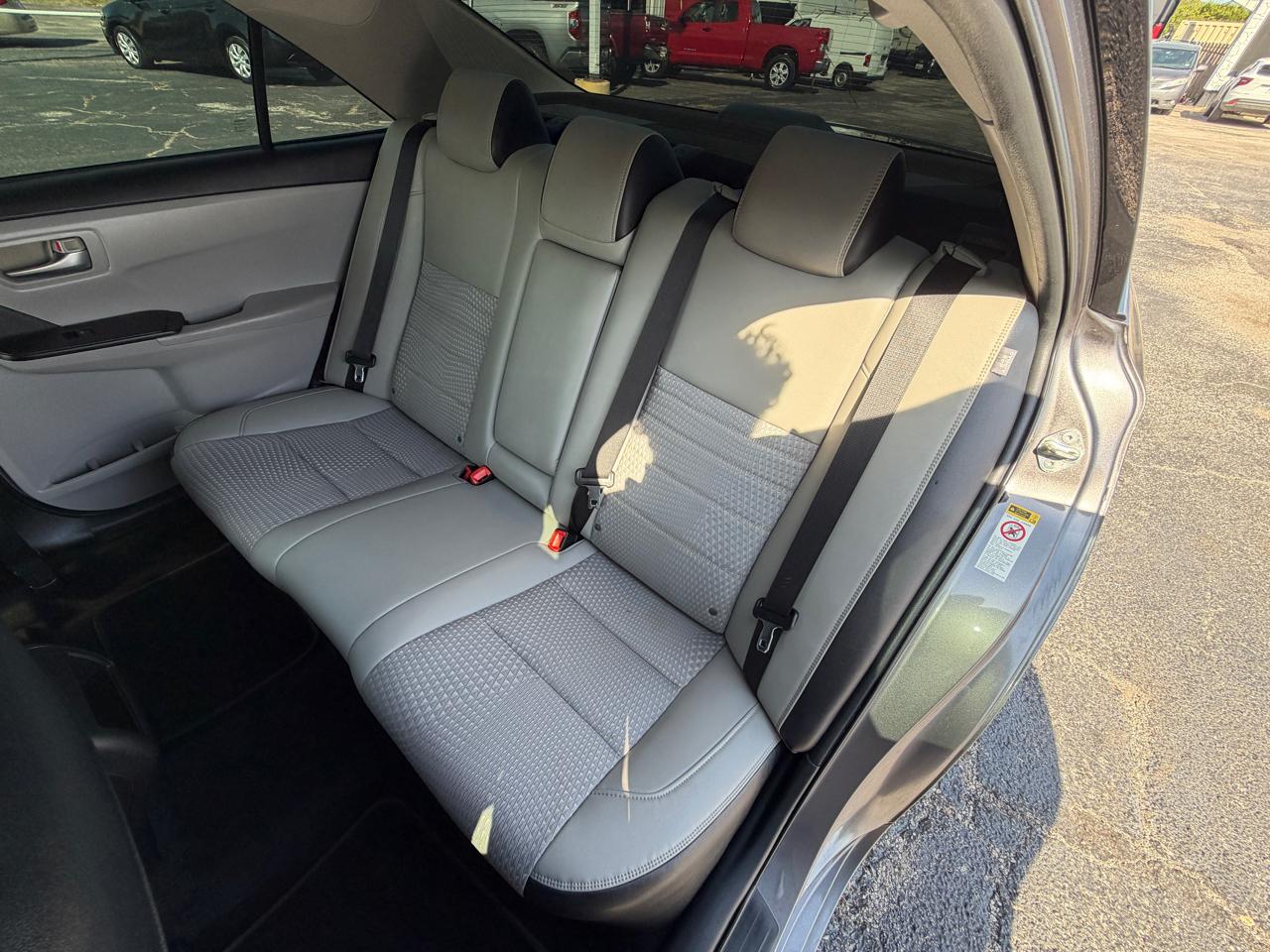 Toyota Camry SE 2015