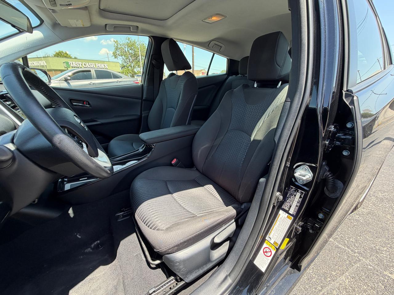Toyota Prius Two Eco 2016