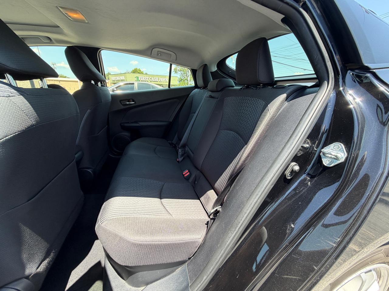 Toyota Prius Two Eco 2016