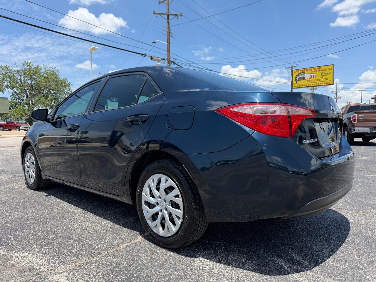 Toyota Corolla LE CVT 2019