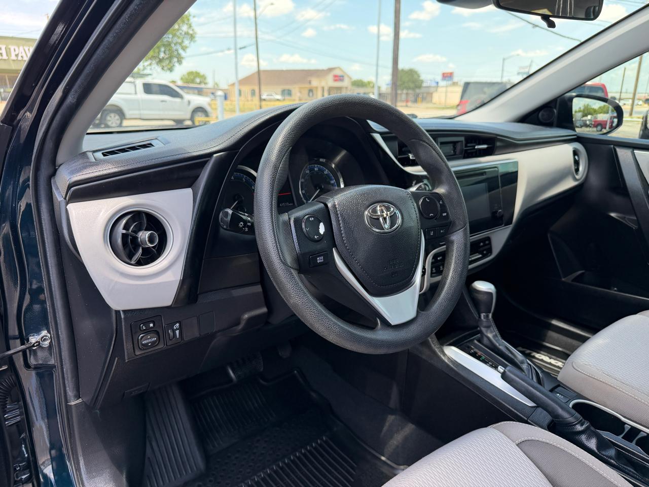 Toyota Corolla LE CVT 2019