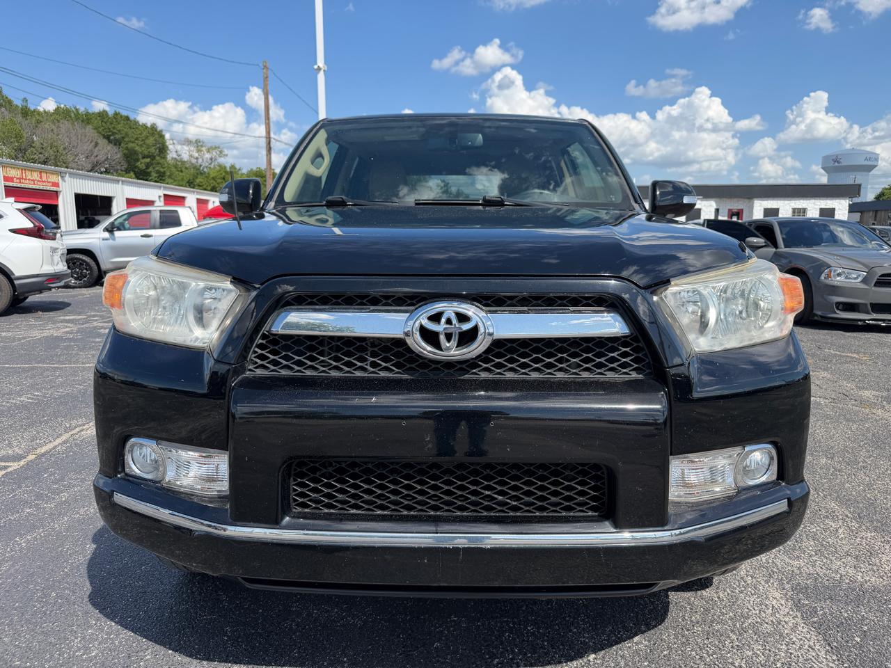 Toyota 4Runner Limited 2WD V6 2013