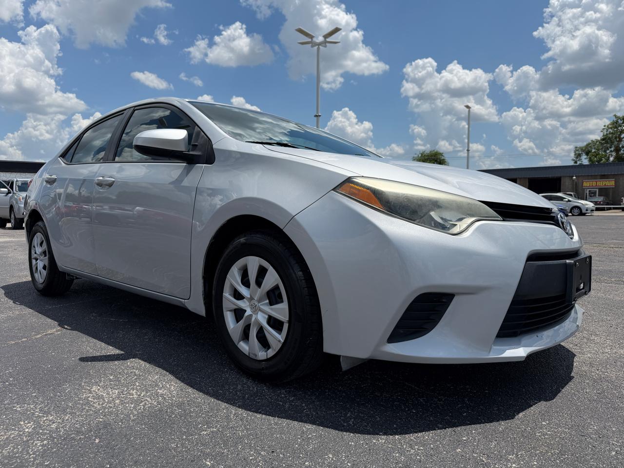 Toyota Corolla LE 2014