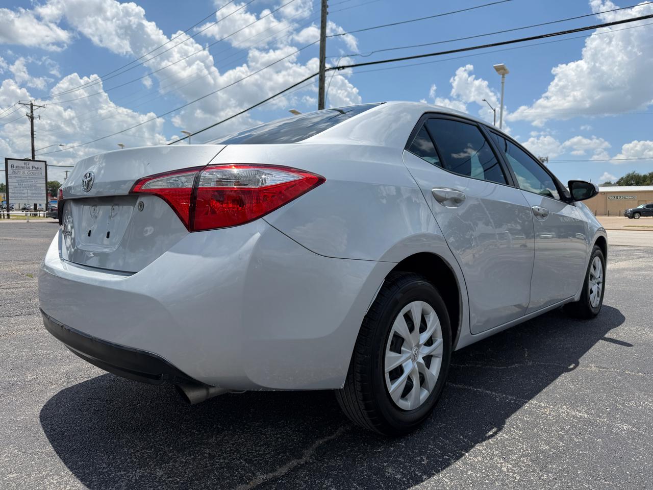 Toyota Corolla LE 2014