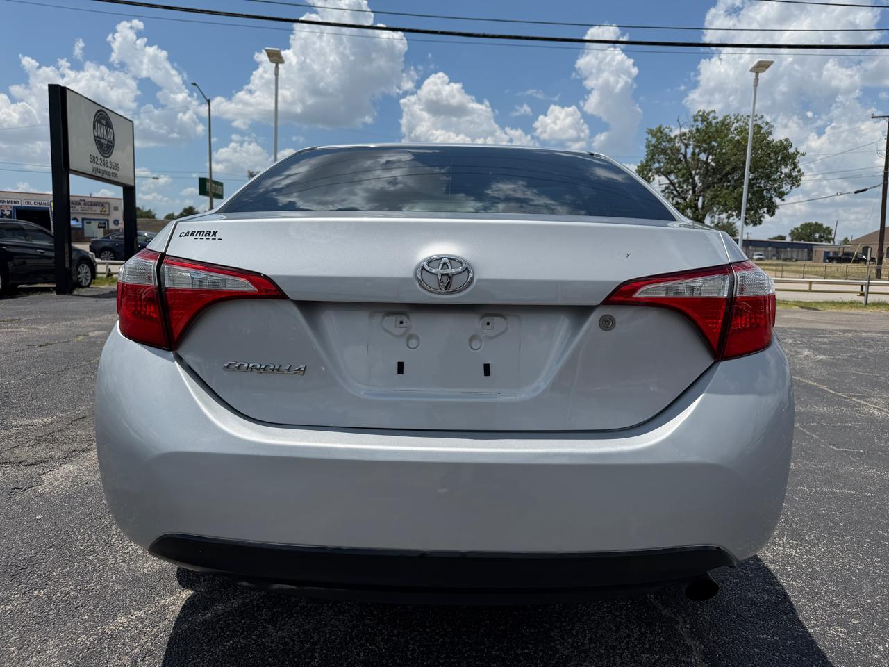 Toyota Corolla LE 2014