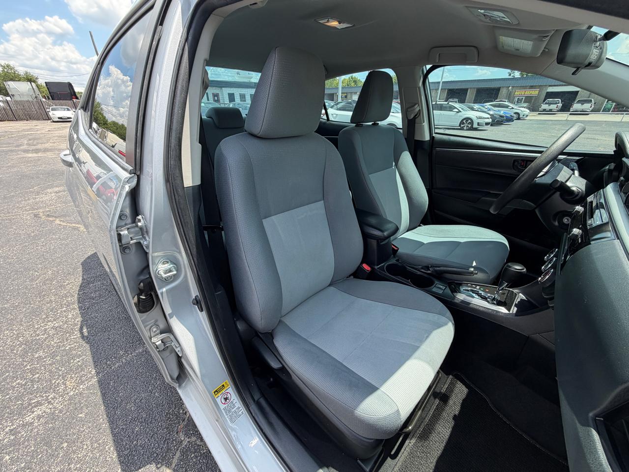 Toyota Corolla LE 2014