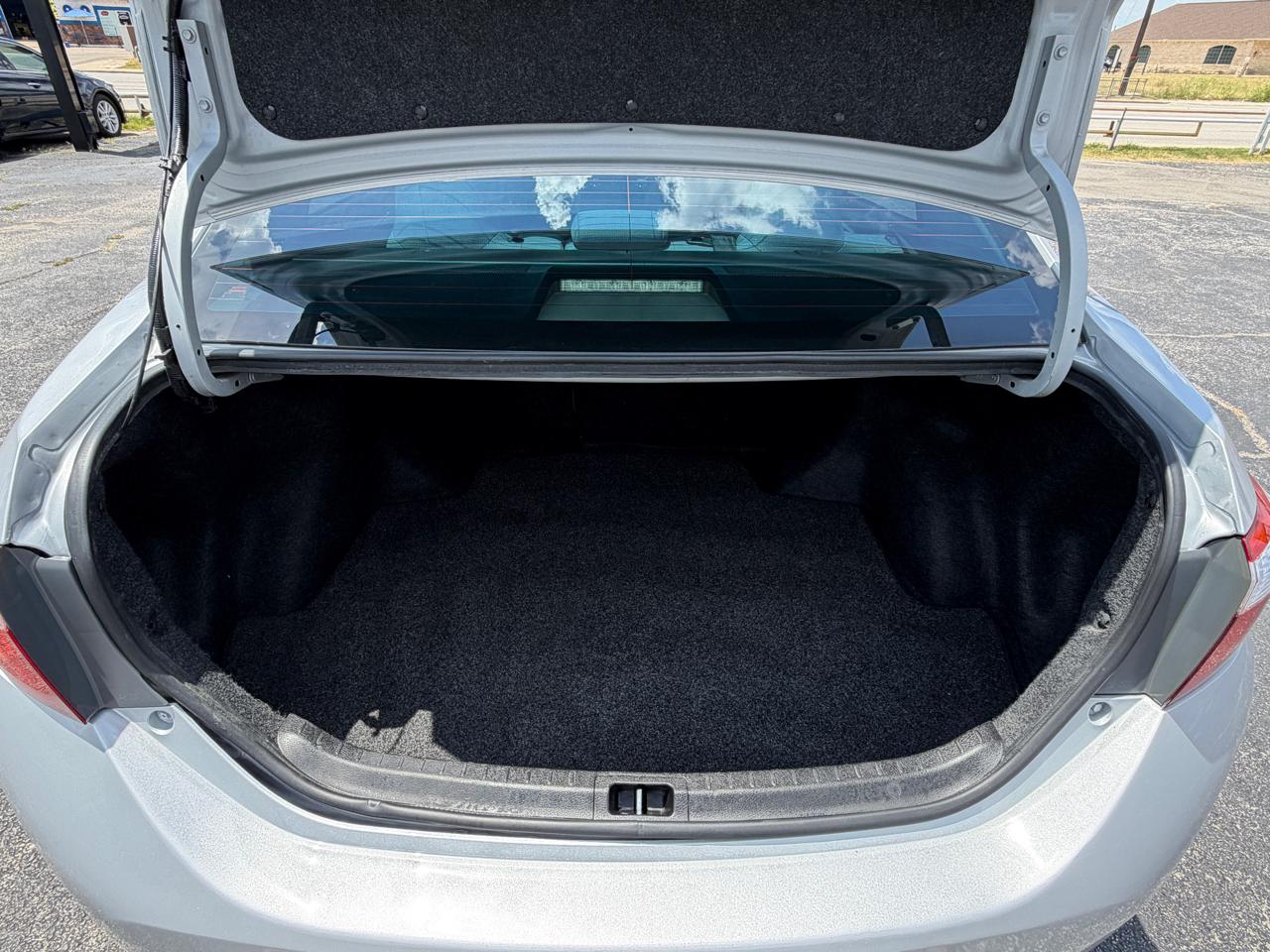 Toyota Corolla LE 2014