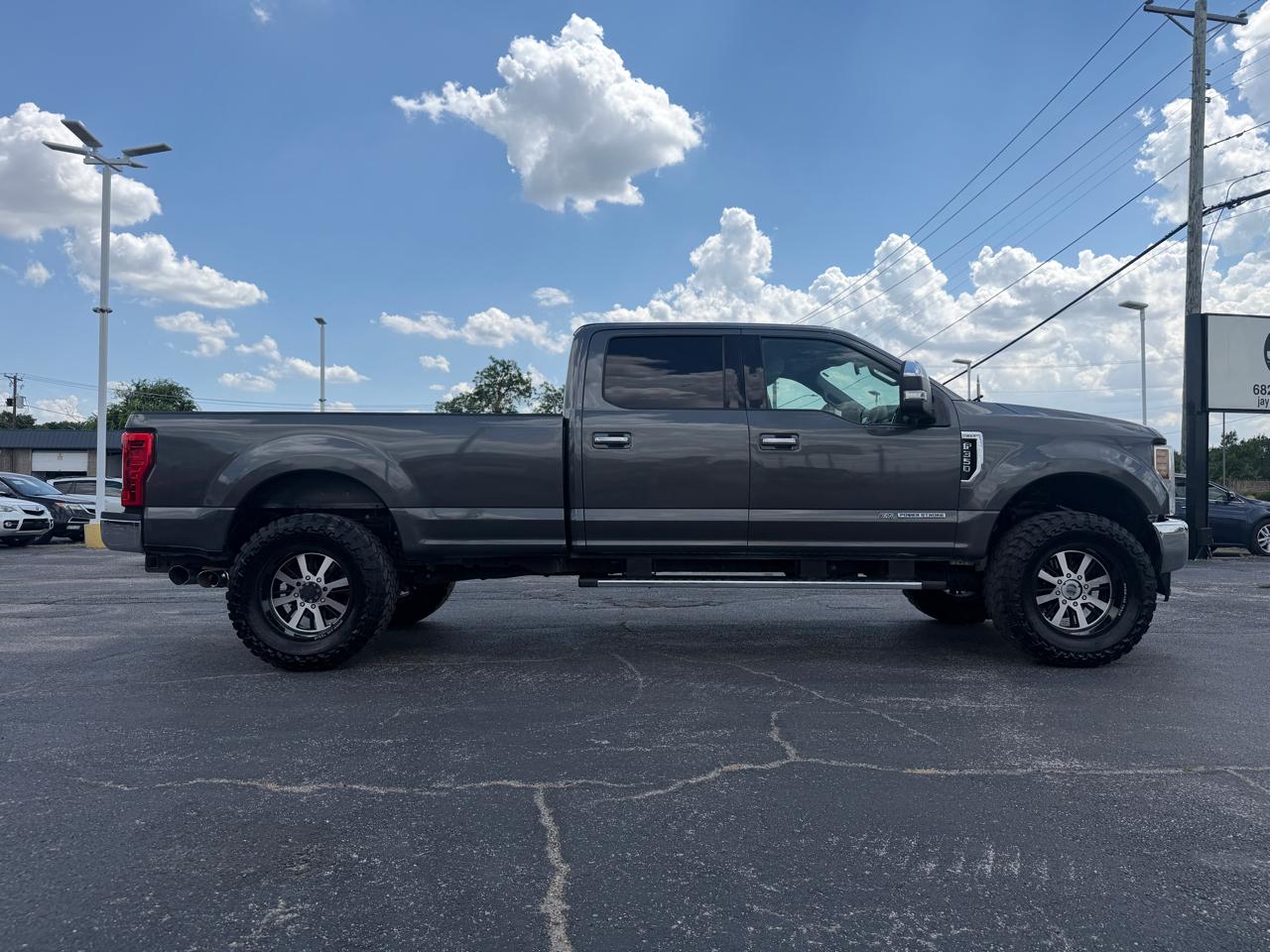 Ford F-350 SD XLT Crew Cab 4WD 2018