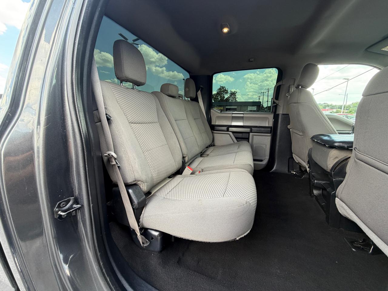 Ford F-350 SD XLT Crew Cab 4WD 2018