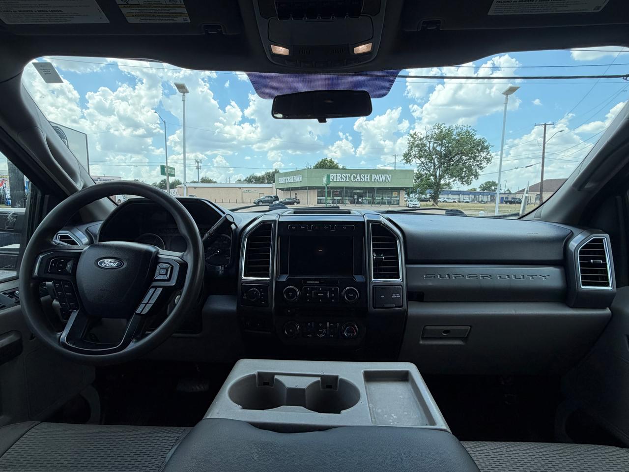 Ford F-350 SD XLT Crew Cab 4WD 2018